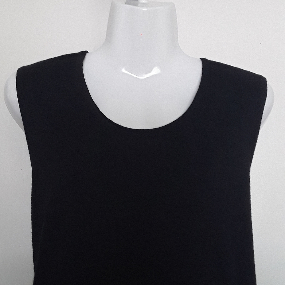 DRESS- LADIES BLACK DRESS. SIZE LARGE
